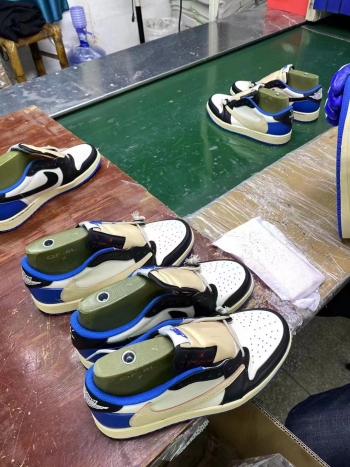 新华城鞋子批发名牌运动鞋店，品牌齐全，价格优惠，质量保证-图片2